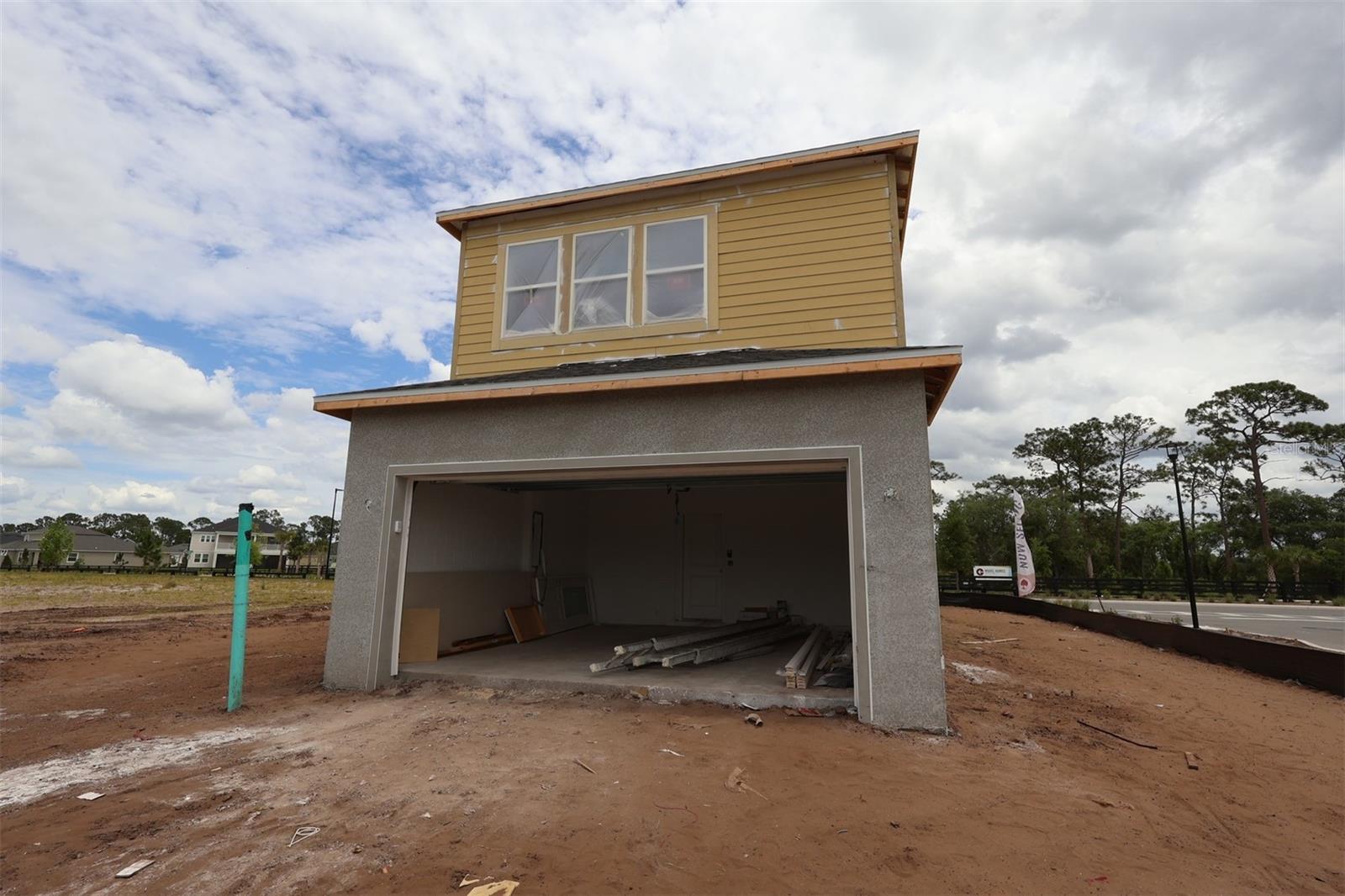 CENTER LAKE ON THE PARK - Residential
