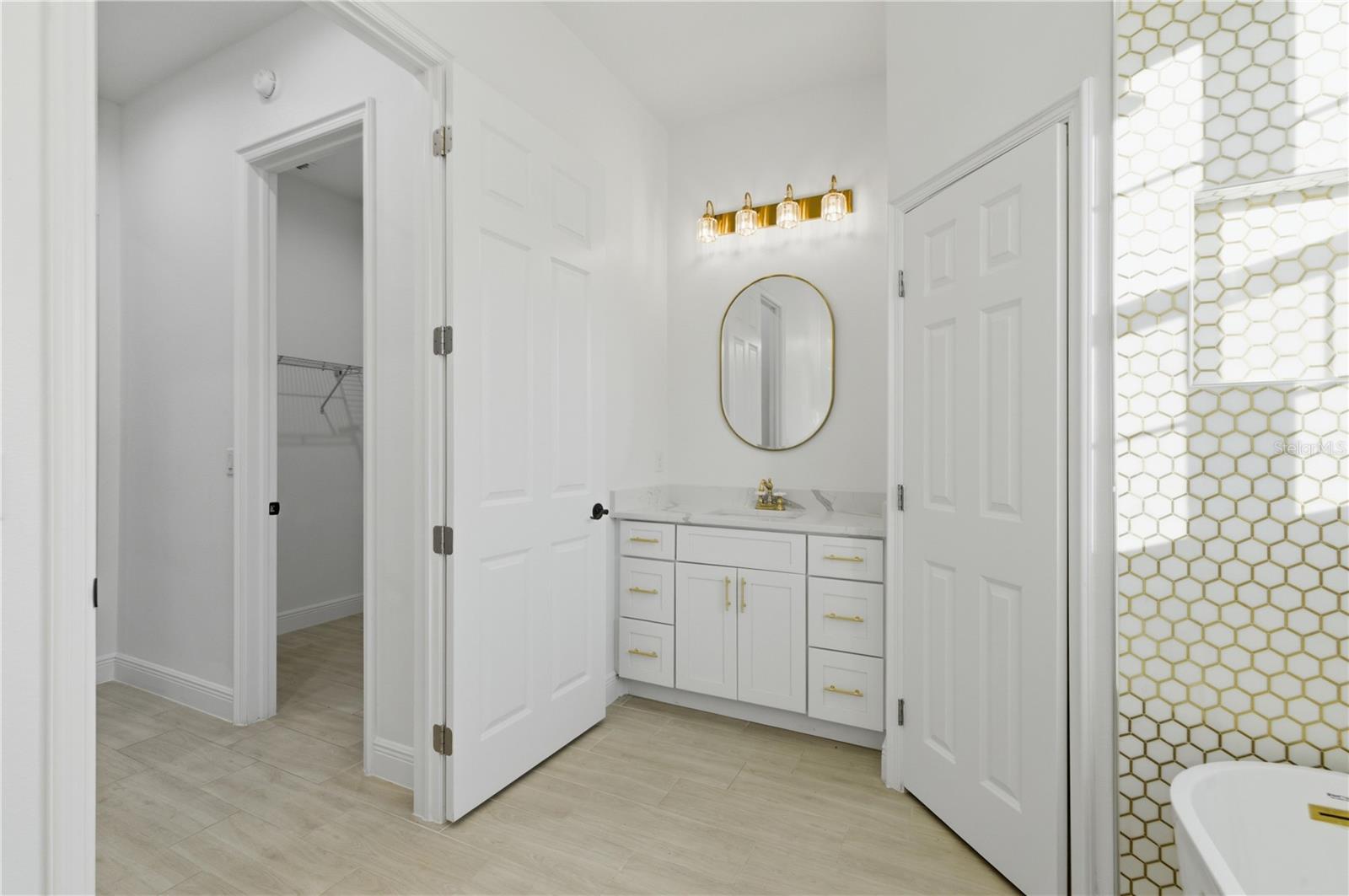 MARION OAKS UN 06 - Residential