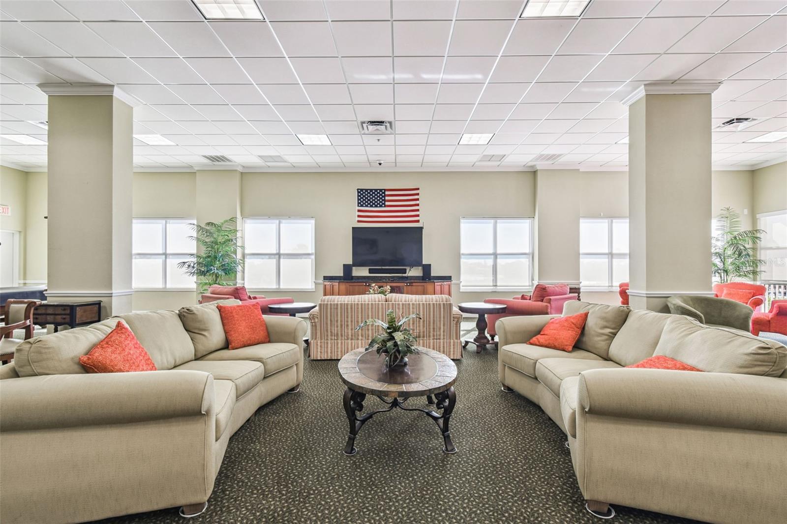 SEAVIEW PLACE/GULF LNDGS - Residential