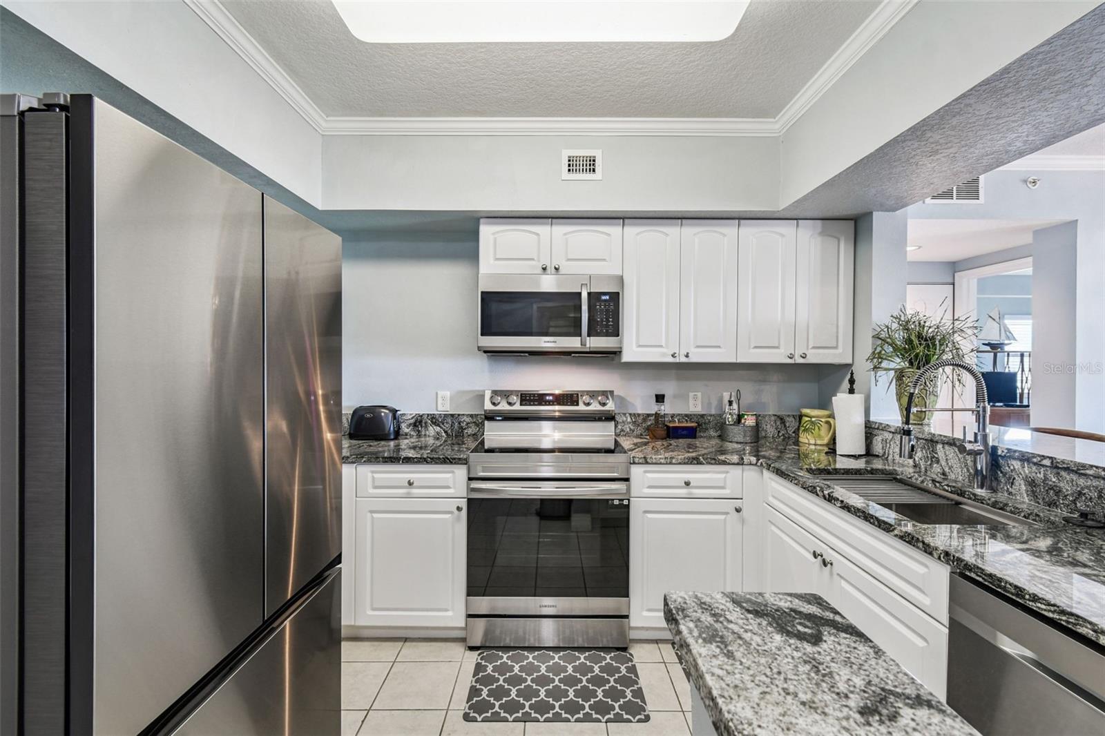 SEAVIEW PLACE/GULF LNDGS - Residential