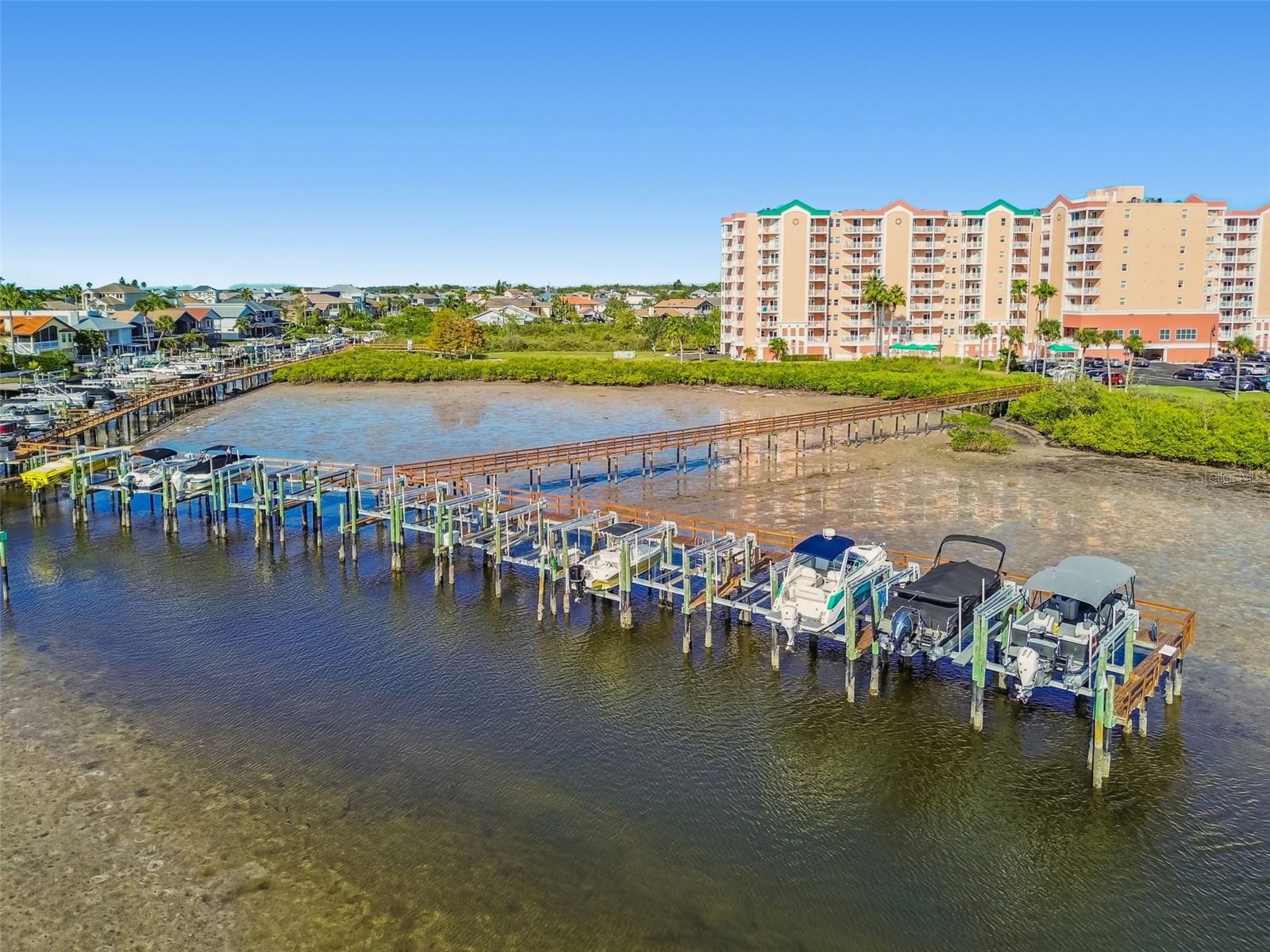 SEAVIEW PLACE/GULF LNDGS - Residential