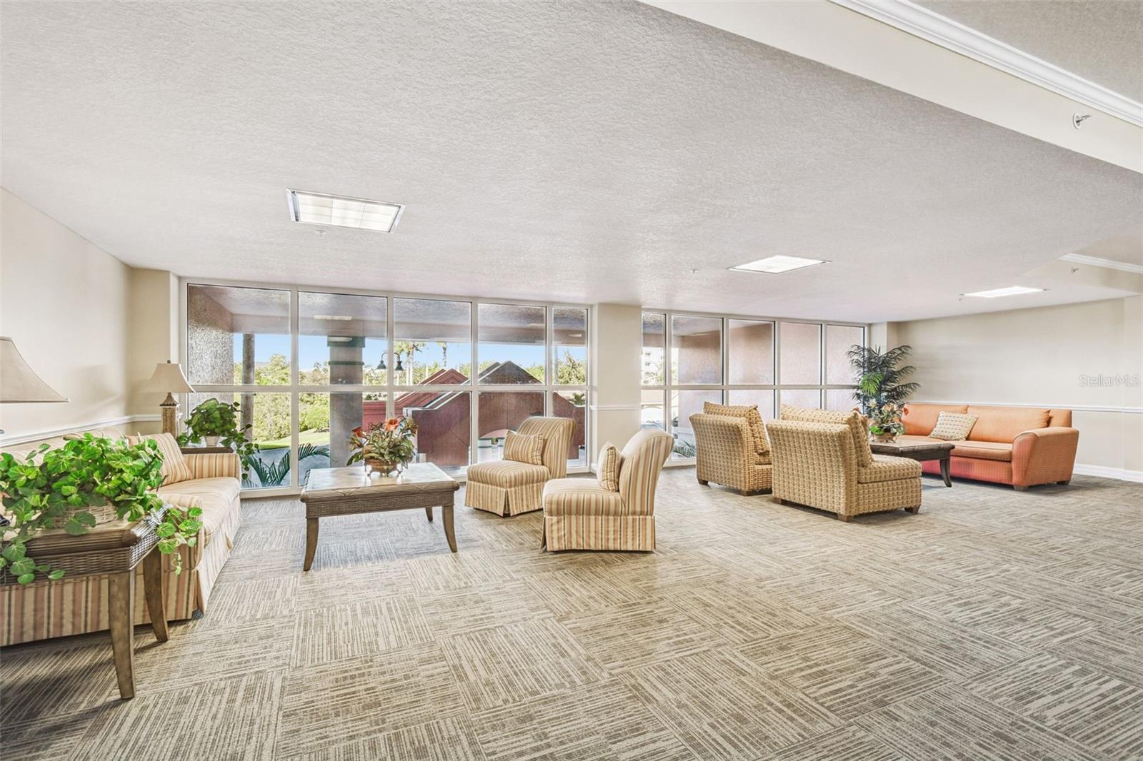 SEAVIEW PLACE/GULF LNDGS - Residential