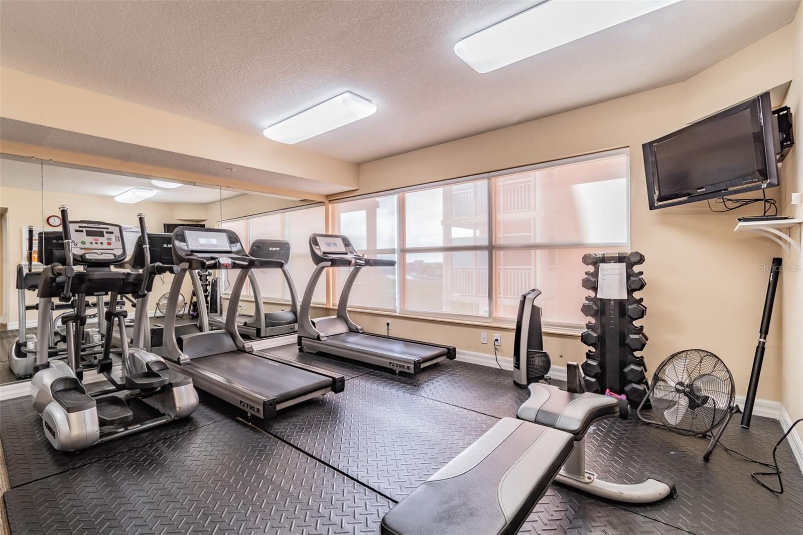 SEAVIEW PLACE/GULF LNDGS - Residential