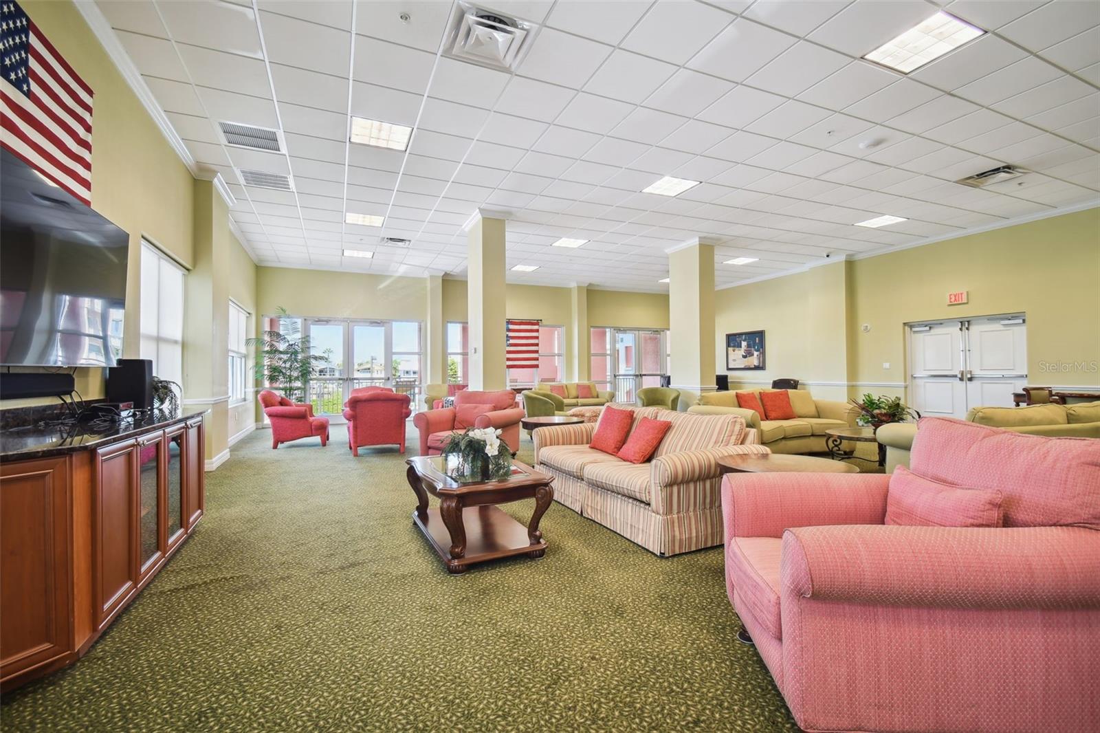 SEAVIEW PLACE/GULF LNDGS - Residential