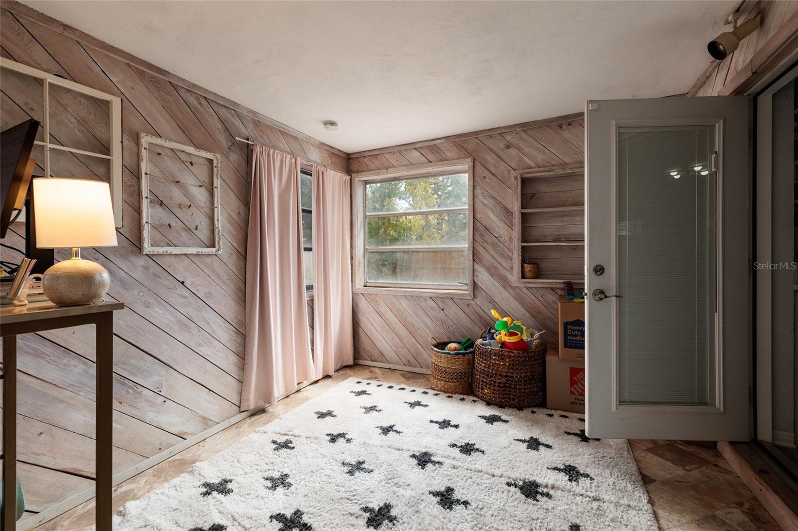 BANKS MARTHA C SUB - Residential