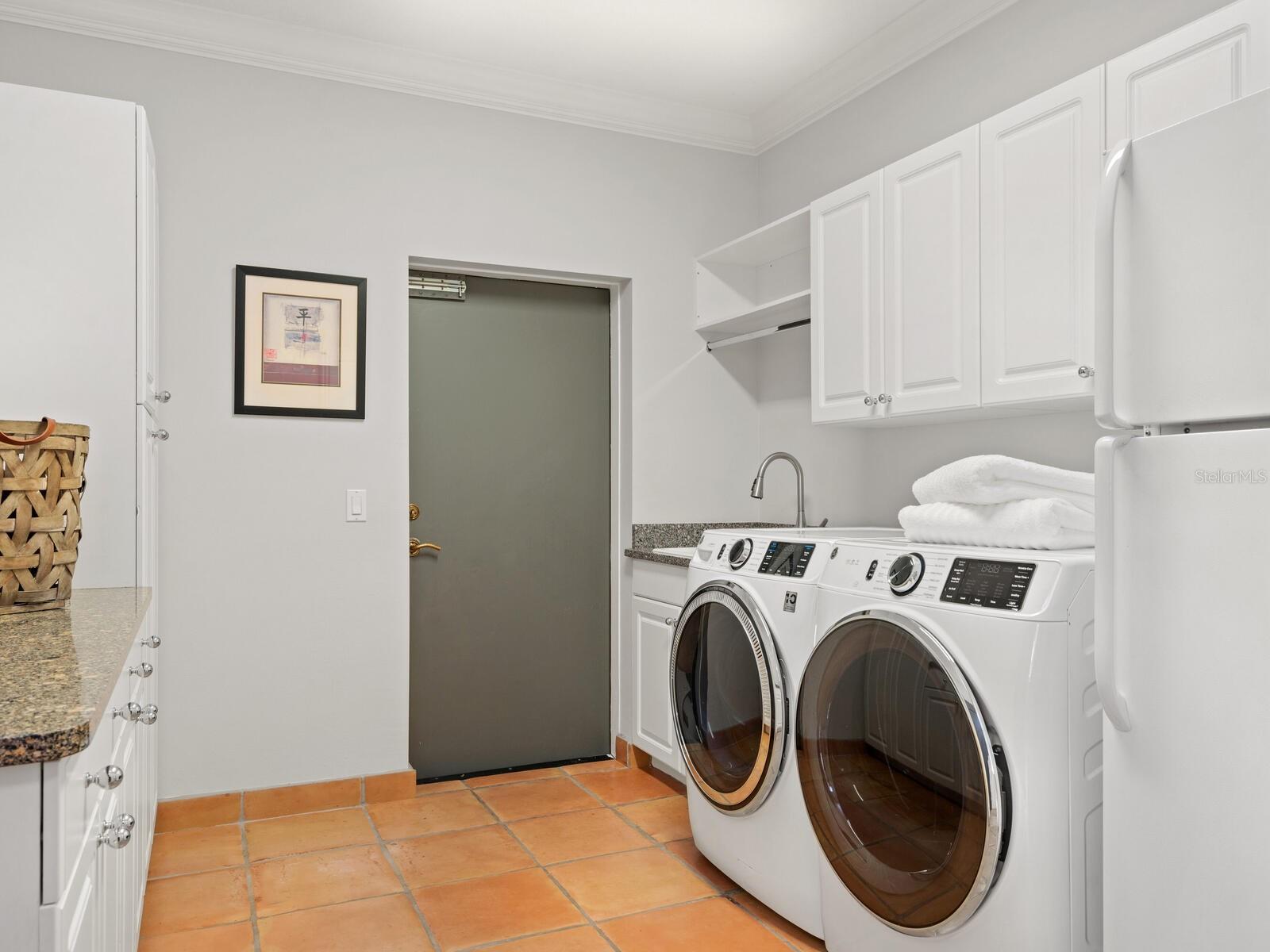 AQUALANE ESTATES 1ST - Residential