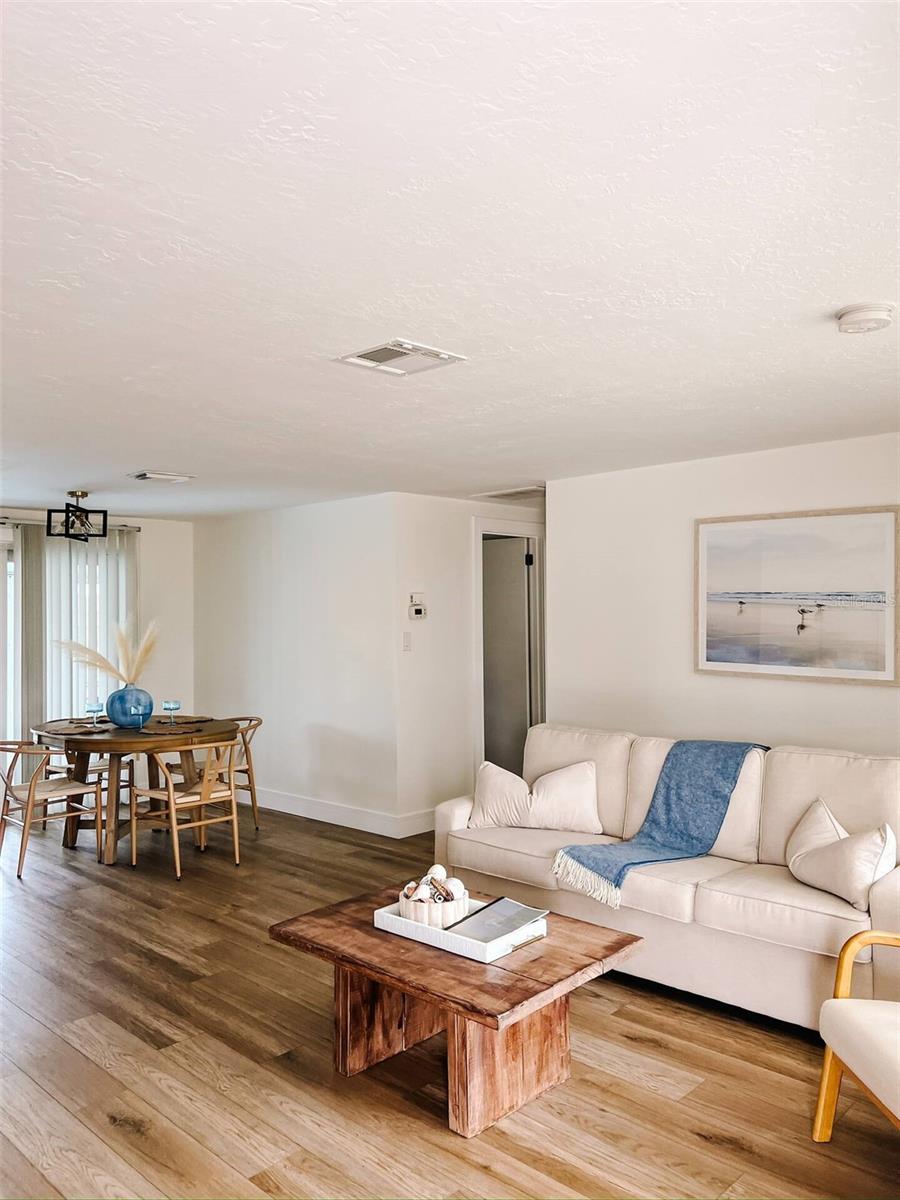 SOUTH VENICE - Residential Lease