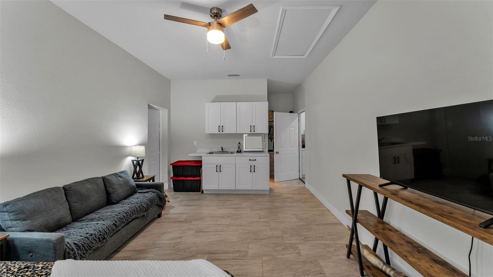 ORANGE BLOSSOM ESTATE - Residential