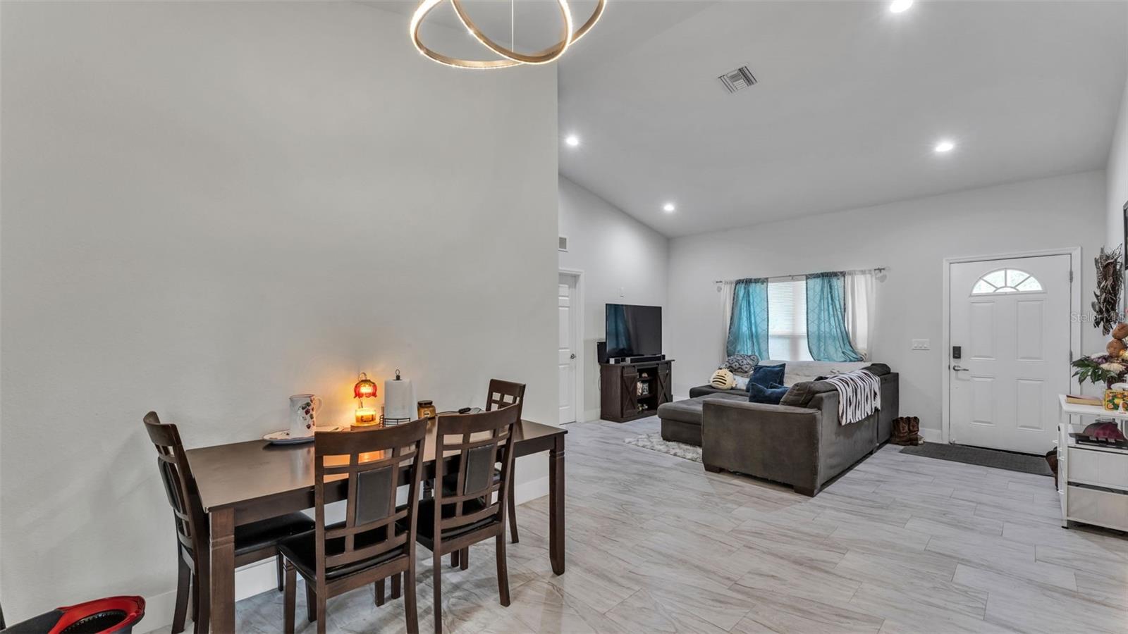 ORANGE BLOSSOM ESTATE - Residential