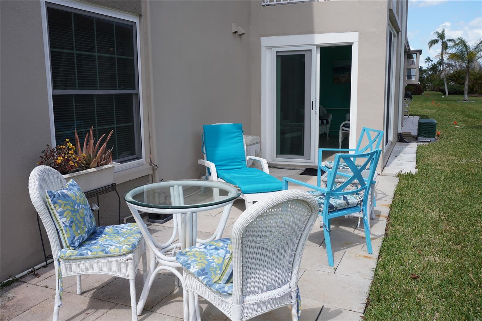 IMPERIAL POINT CONDO - Residential