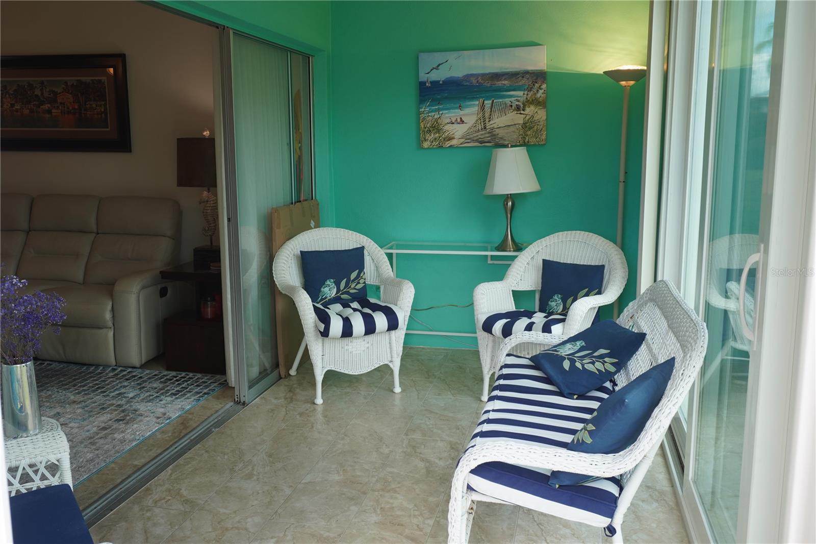 IMPERIAL POINT CONDO - Residential