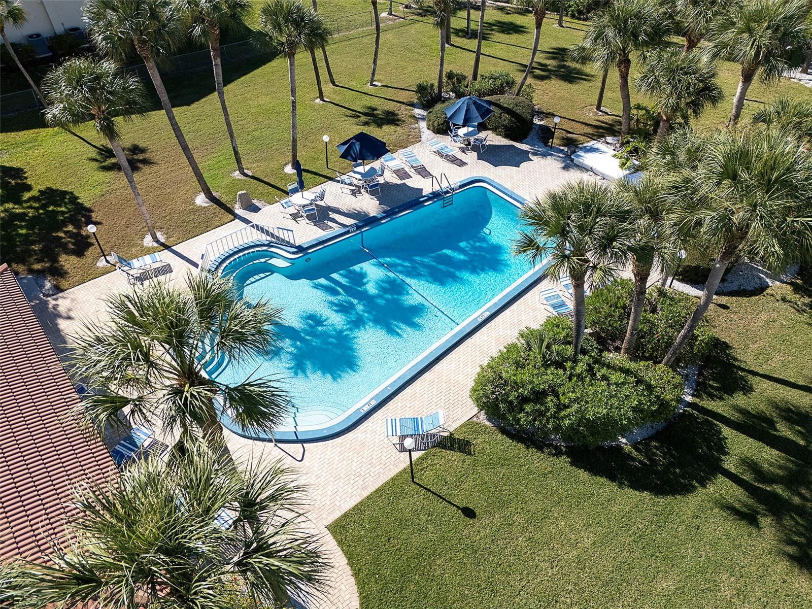 IMPERIAL POINT CONDO - Residential