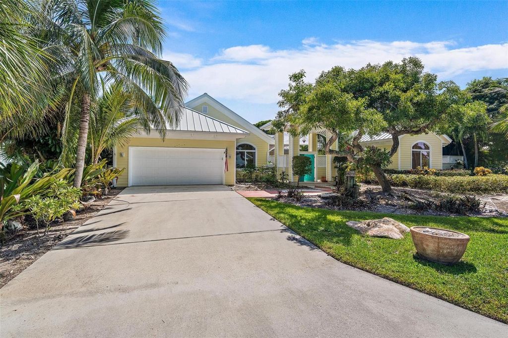 Photo of 4750 NE Spinnaker Point Place, Stuart, FL 34996 (MLS # N6140841)