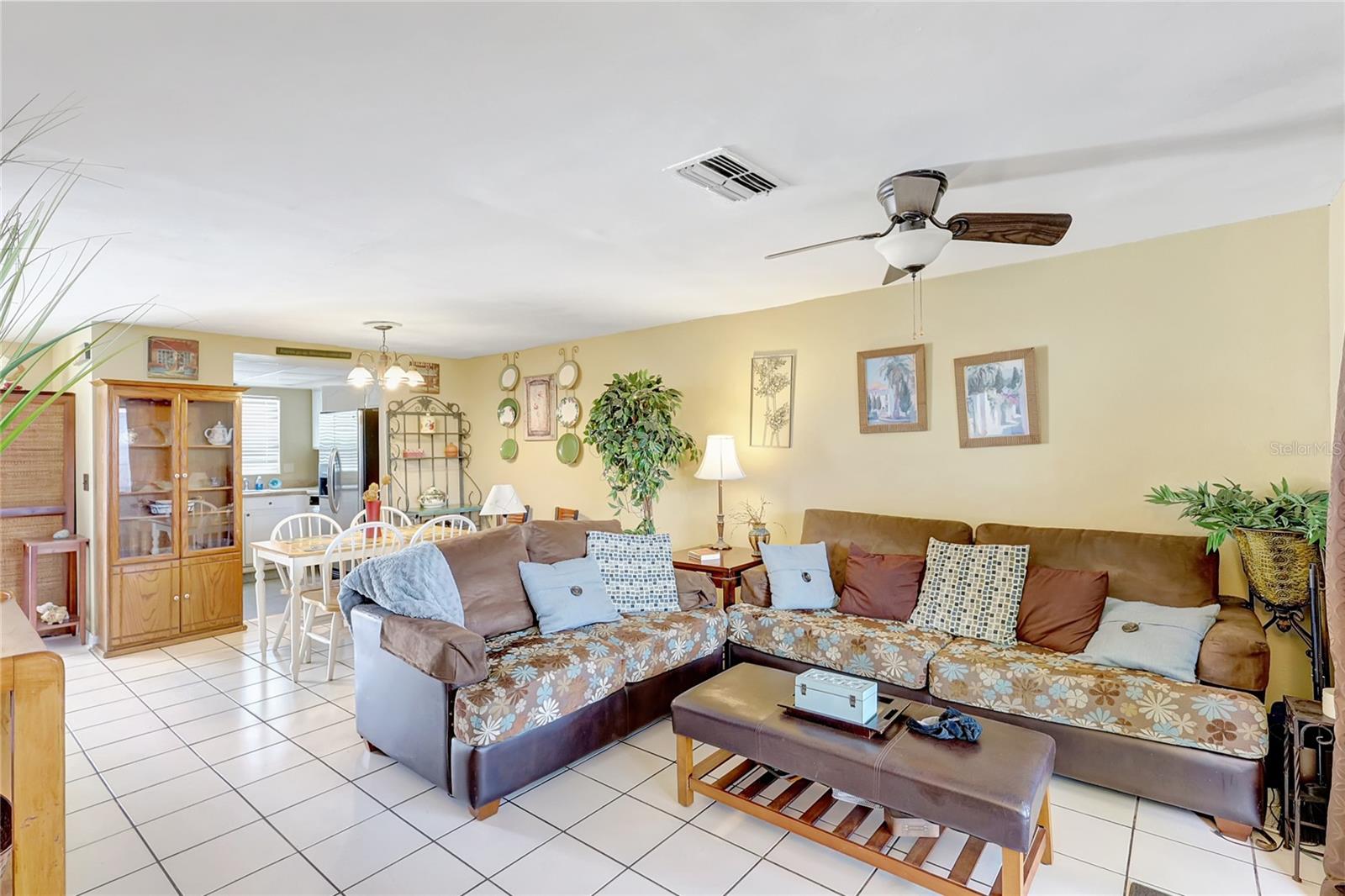 2811 S PINES DRIVE 15