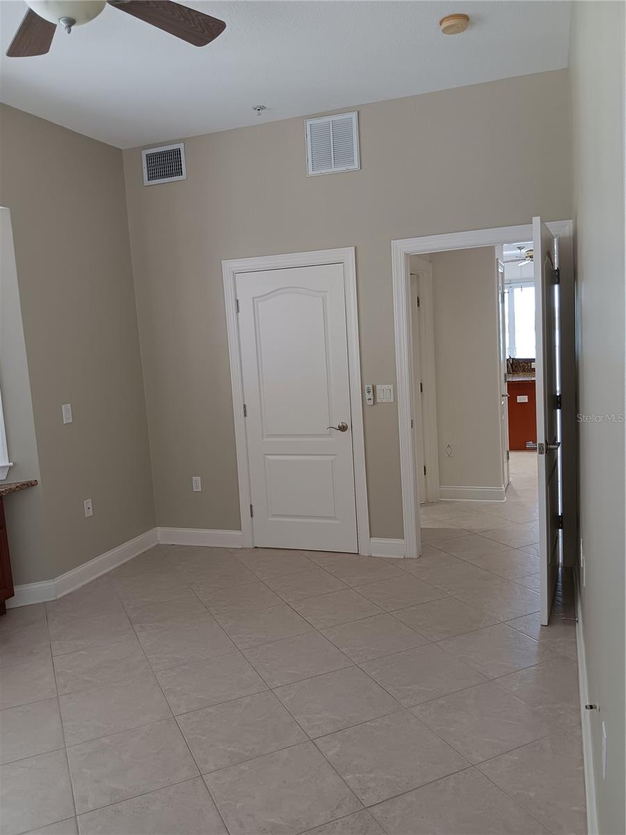 BRIGHTWATER TWNHMS - Residential Lease