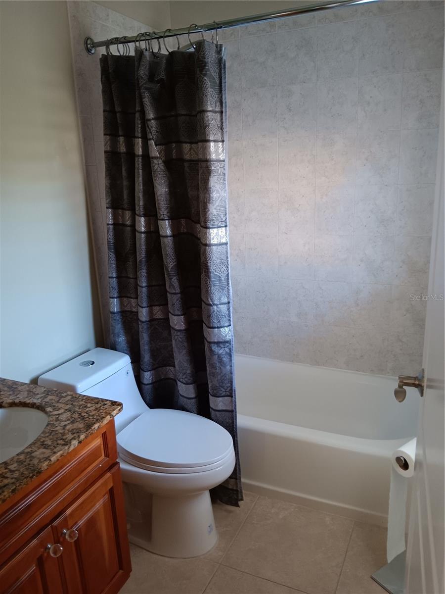 BRIGHTWATER TWNHMS - Residential Lease