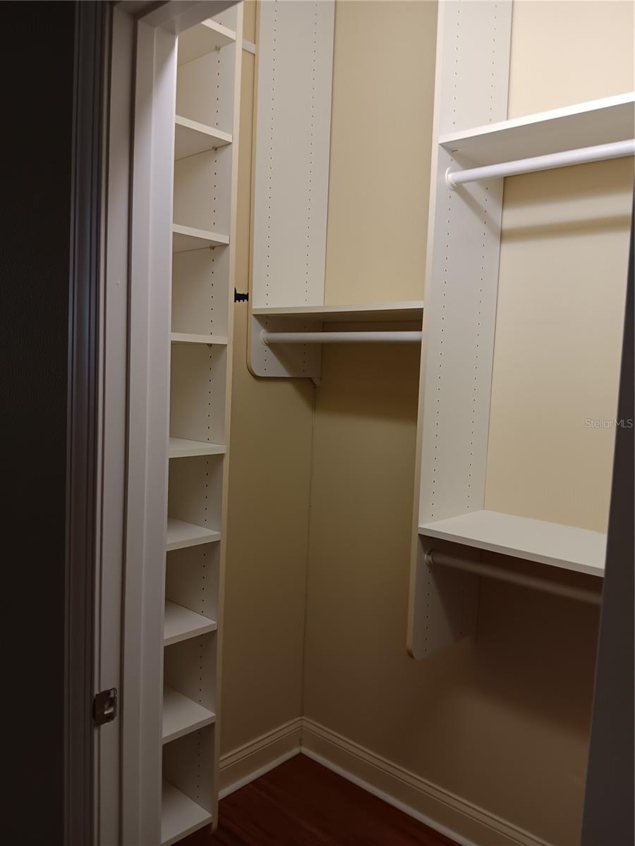 BRIGHTWATER TWNHMS - Residential Lease