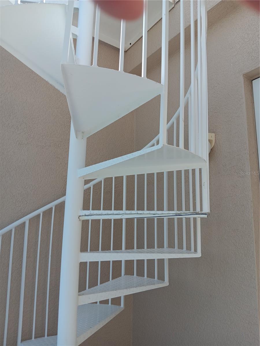 BRIGHTWATER TWNHMS - Residential Lease