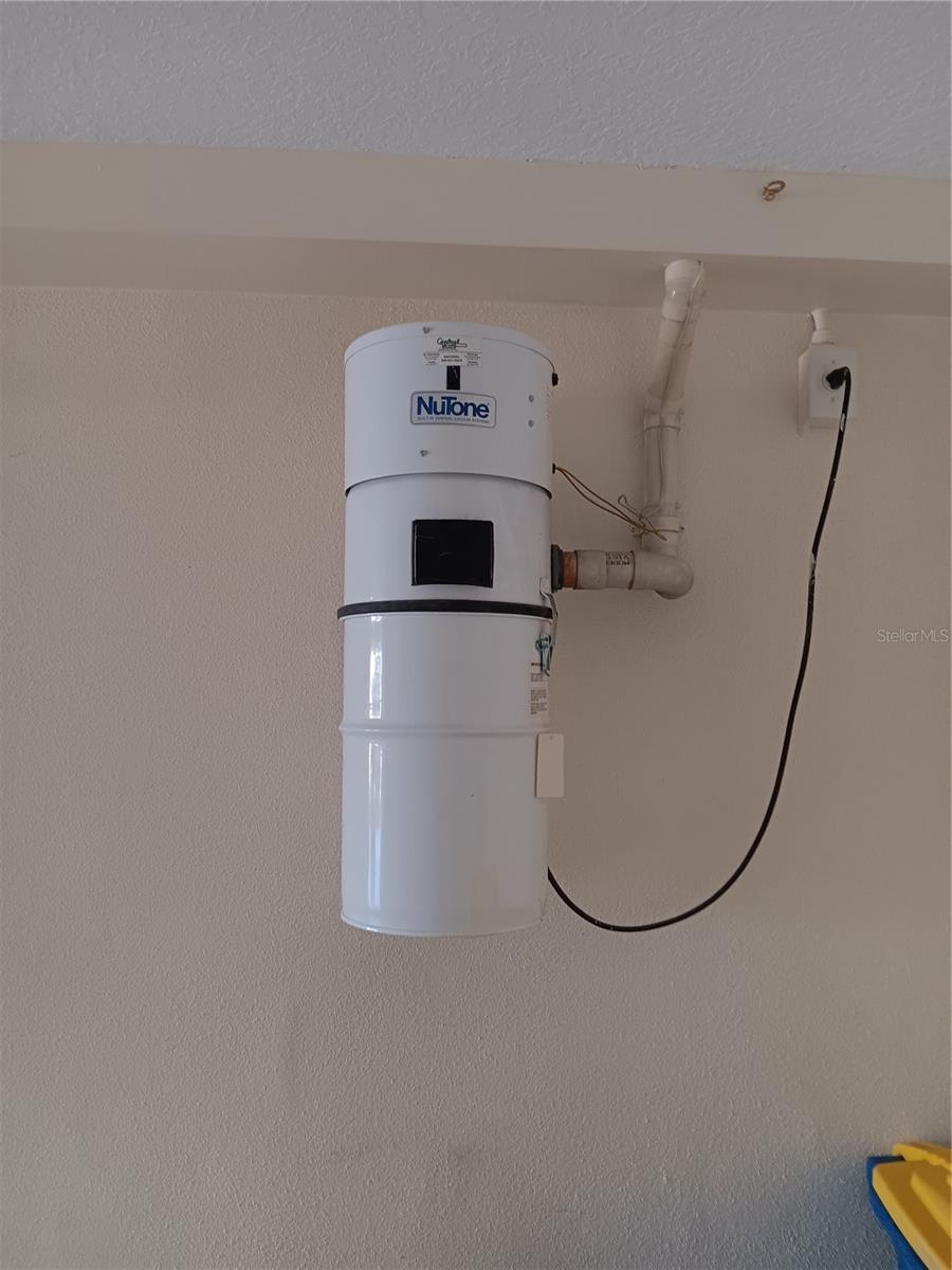 BRIGHTWATER TWNHMS - Residential Lease