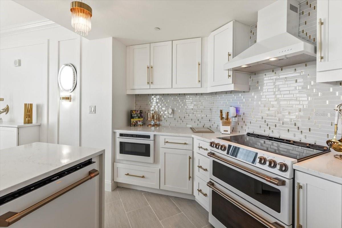 MARINA GRANDE/HALIFAX 01 - Residential