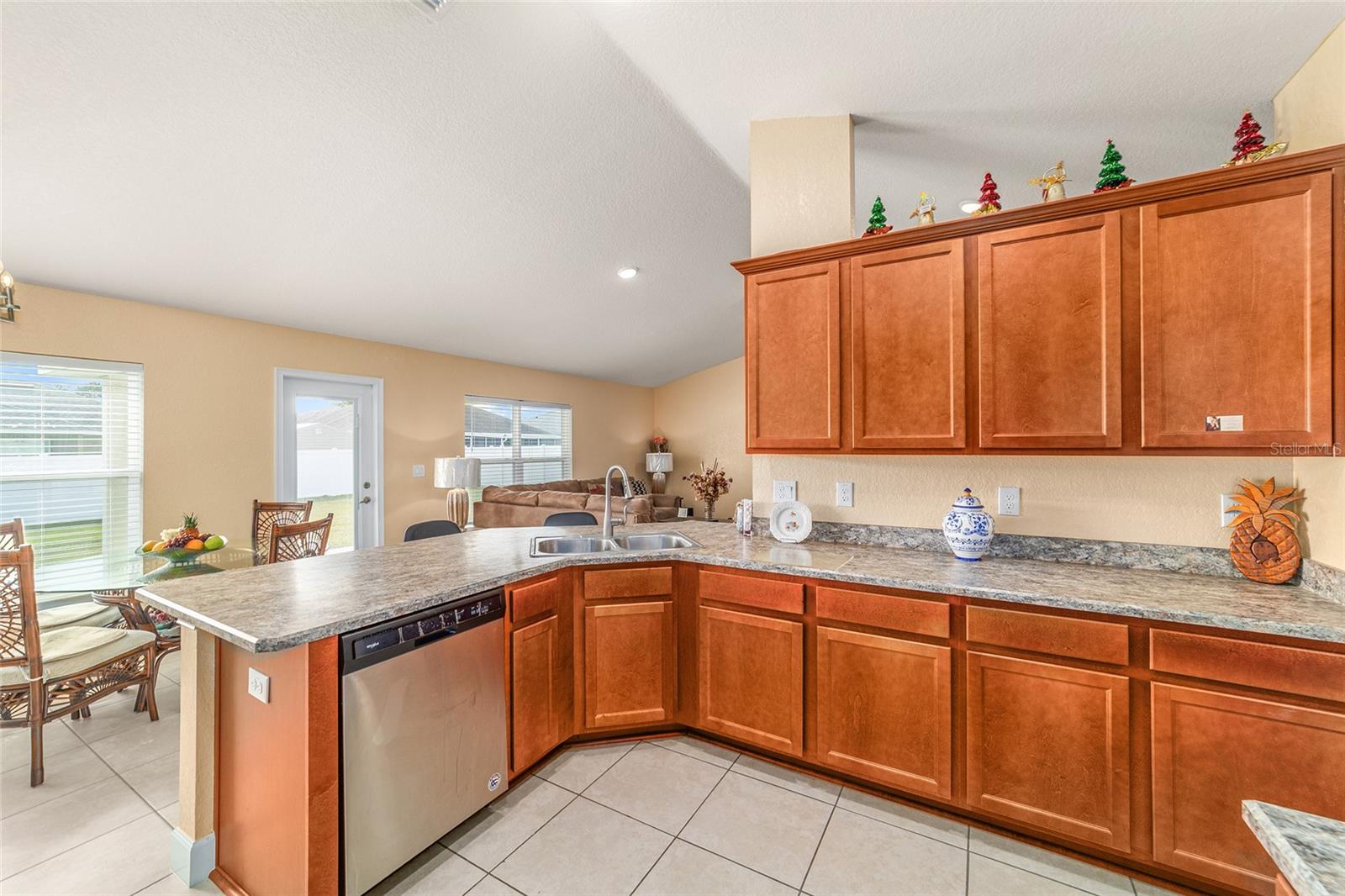 COBBLESTONE NORTH - Residential