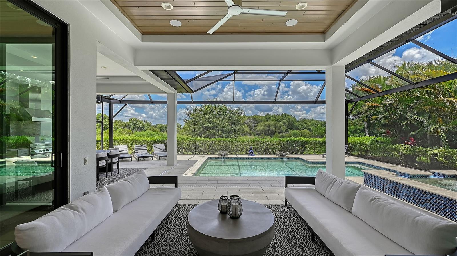 LAKEHOUSE COVE/WATERSIDE PH 3 - Residential