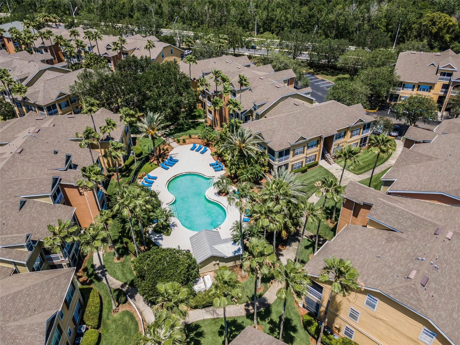 CHARLES TOWNE/PK CENTRAL CONDO - Residential