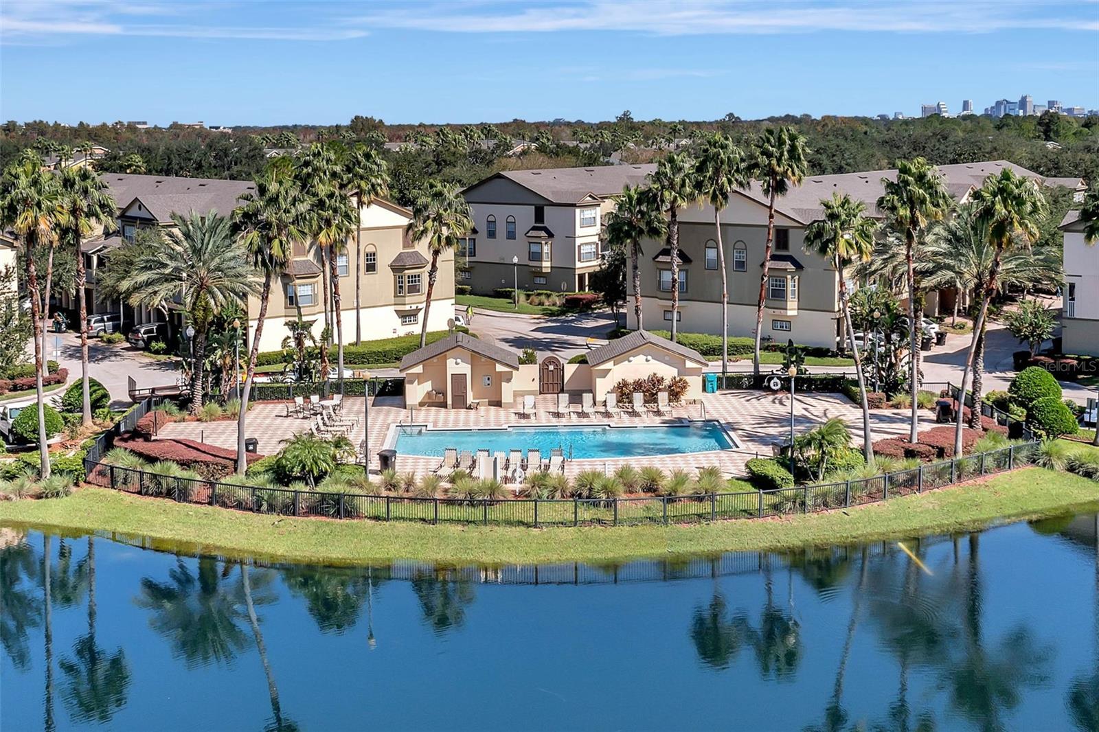 CHARLES TOWNE/PK CENTRAL CONDO - Residential