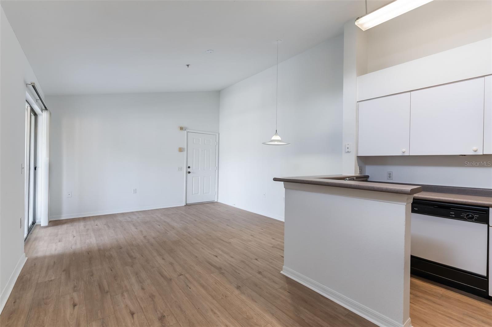 CHARLES TOWNE/PK CENTRAL CONDO - Residential