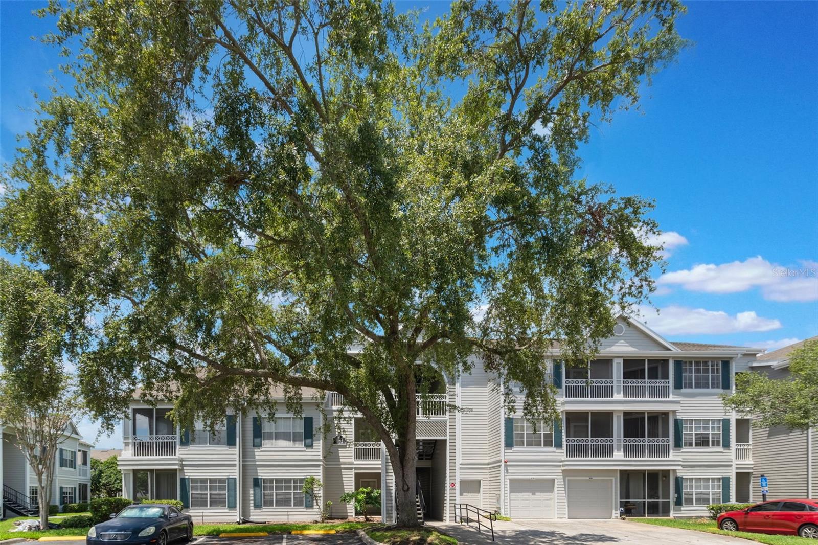 CHARLES TOWNE/PK CENTRAL CONDO - Residential