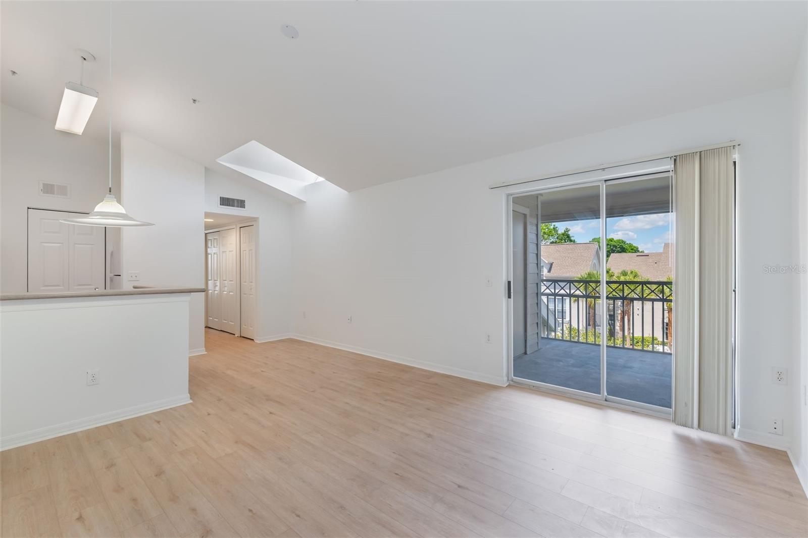 CHARLES TOWNE/PK CENTRAL CONDO - Residential