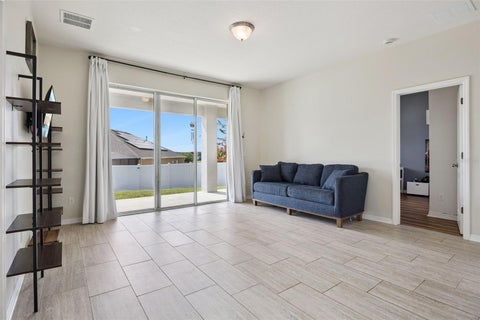 Tiny photo for 12549 Hammock Pointe Circle, Clermont, FL 34711 (MLS # G5113586)