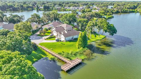 A home in LAKELAND