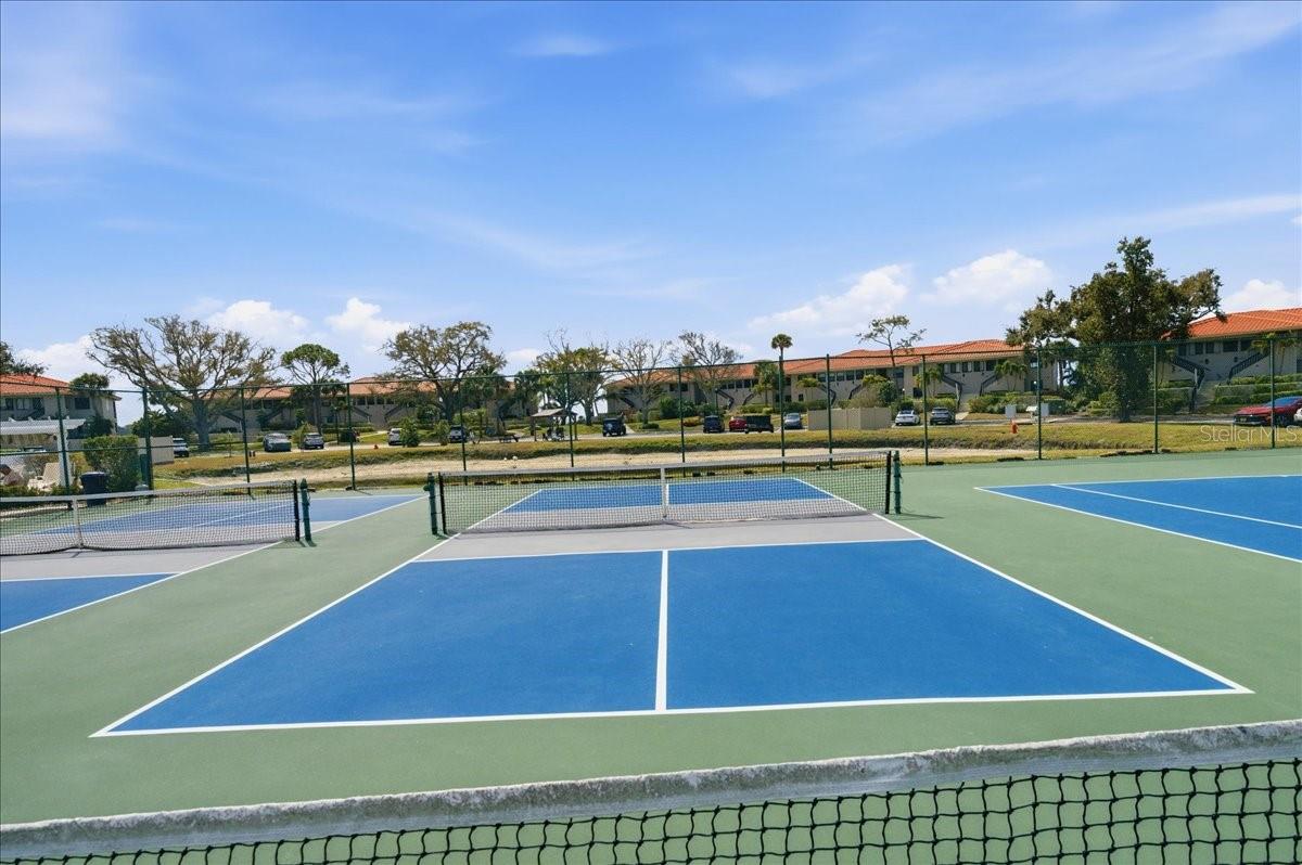 TARPON COVE CONDO - Residential