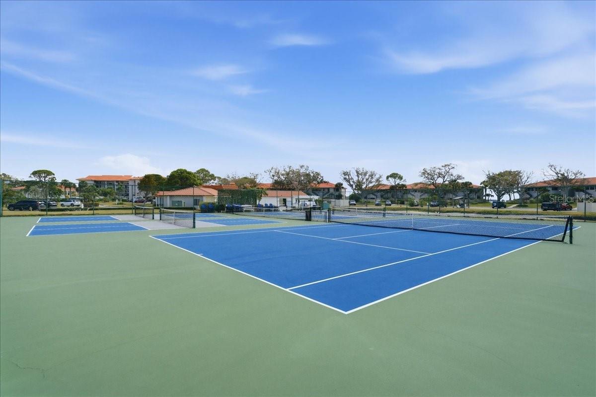 TARPON COVE CONDO - Residential