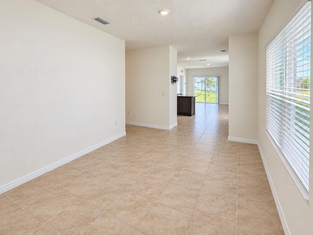Photo of 1713 Southfork Drive, Kissimmee, FL 34744 (MLS # S5158288)