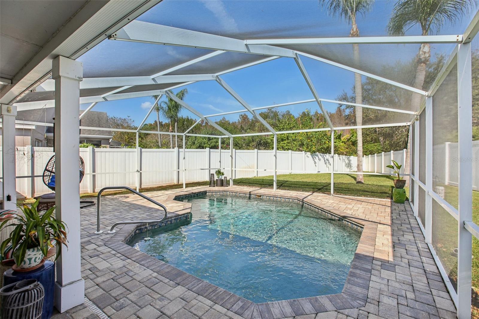 CALUSA TRACE UNIT IX PH II - Residential