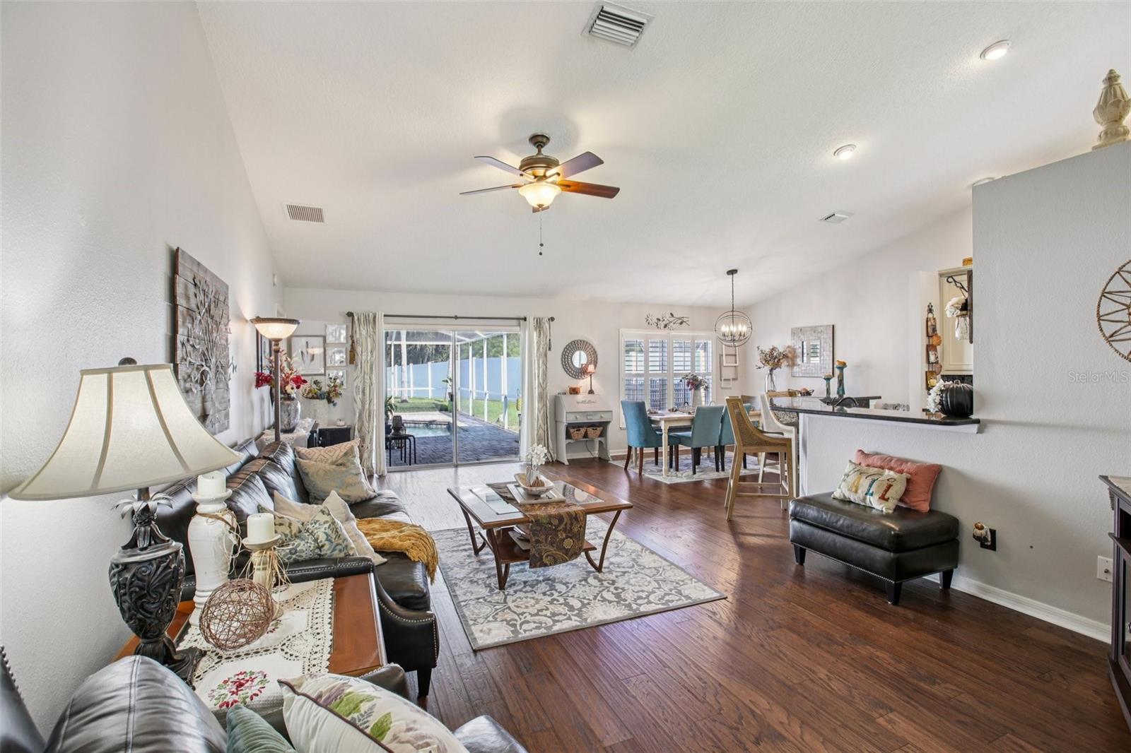 CALUSA TRACE UNIT IX PH II - Residential