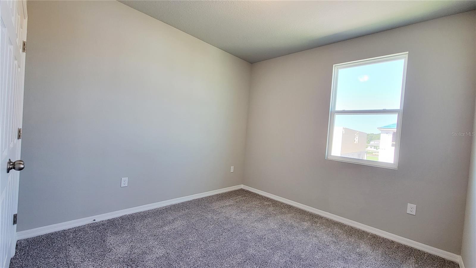 SILVER SPRINGS PB 30 PGS 90-96 LOT 79 - Residential Lease