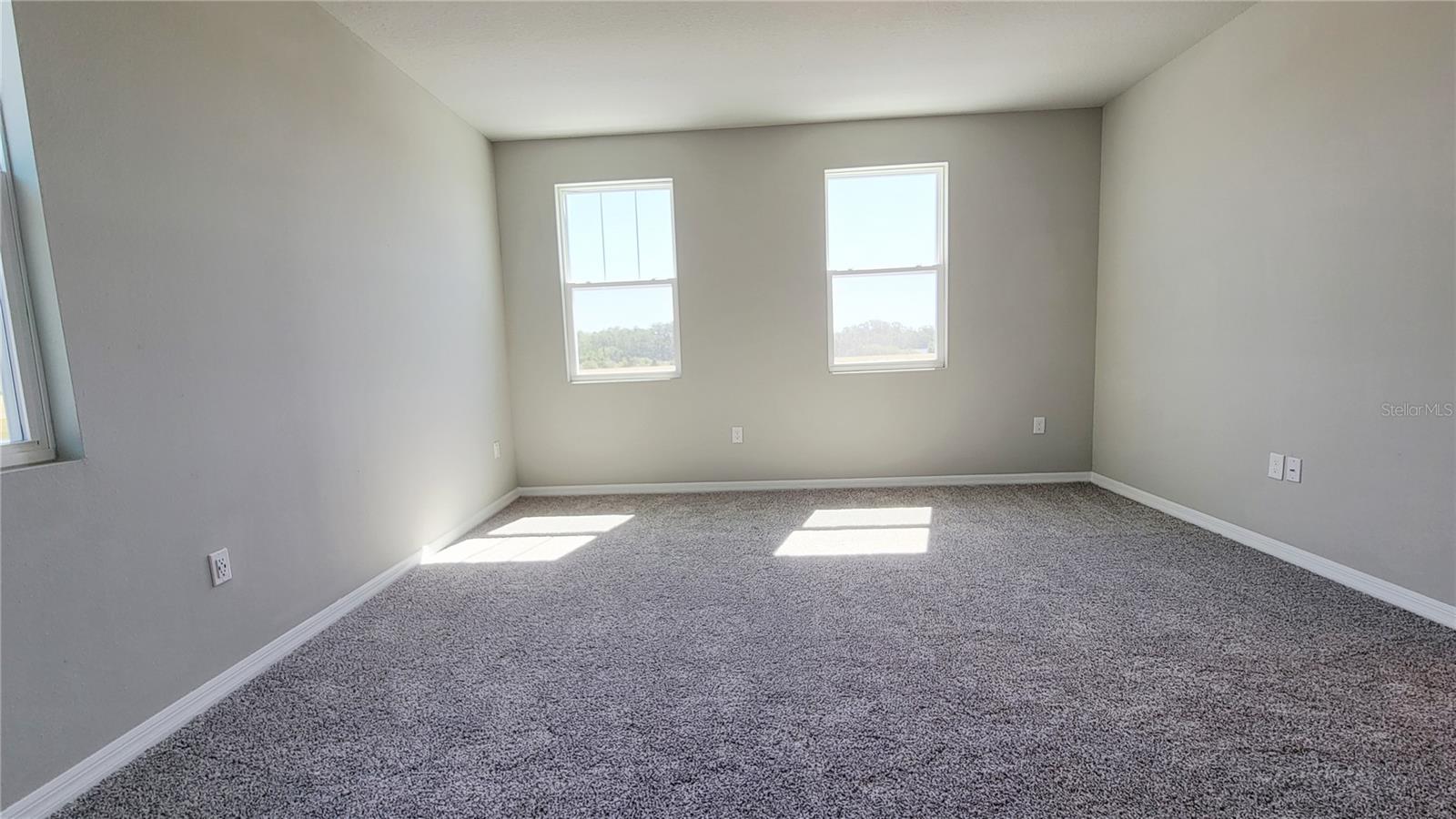 SILVER SPRINGS PB 30 PGS 90-96 LOT 79 - Residential Lease