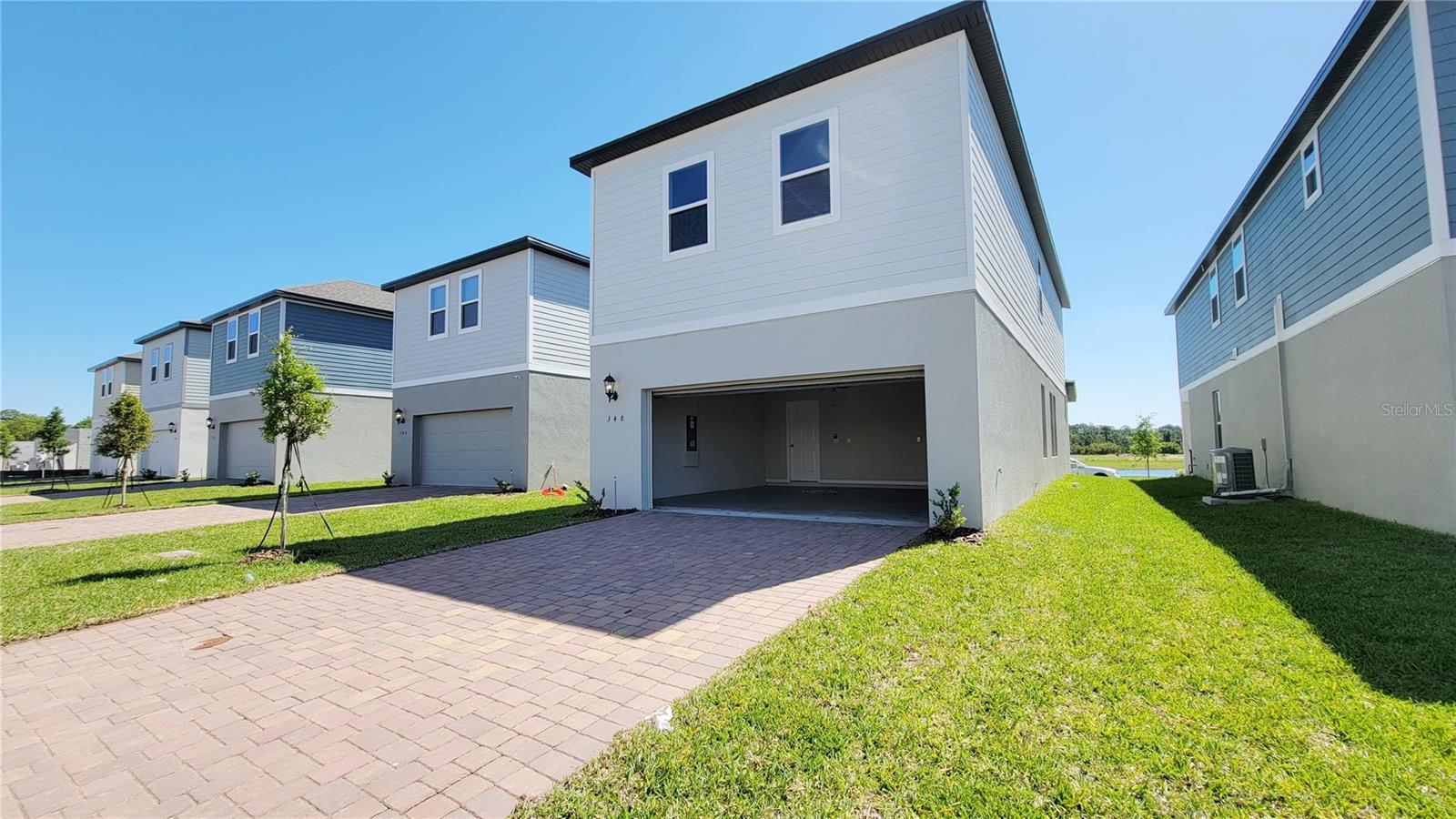 SILVER SPRINGS PB 30 PGS 90-96 LOT 79 - Residential Lease