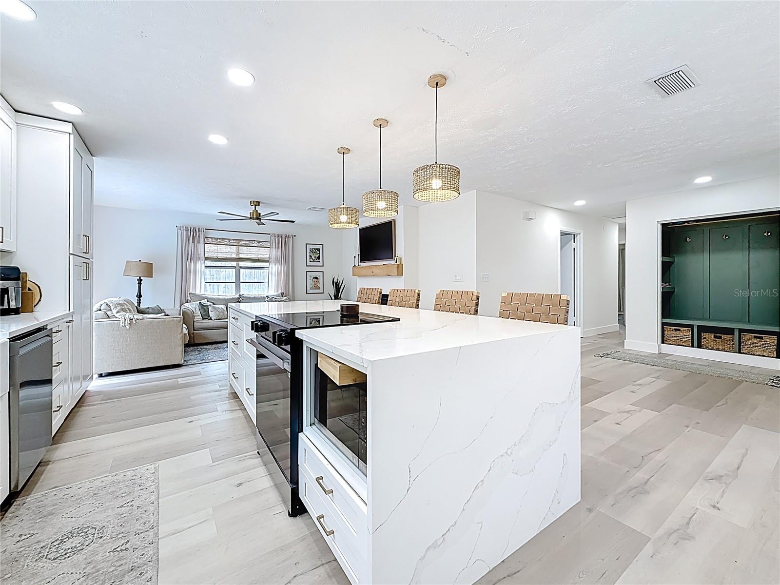 WILSHIRE ESTATES - Residential Lease