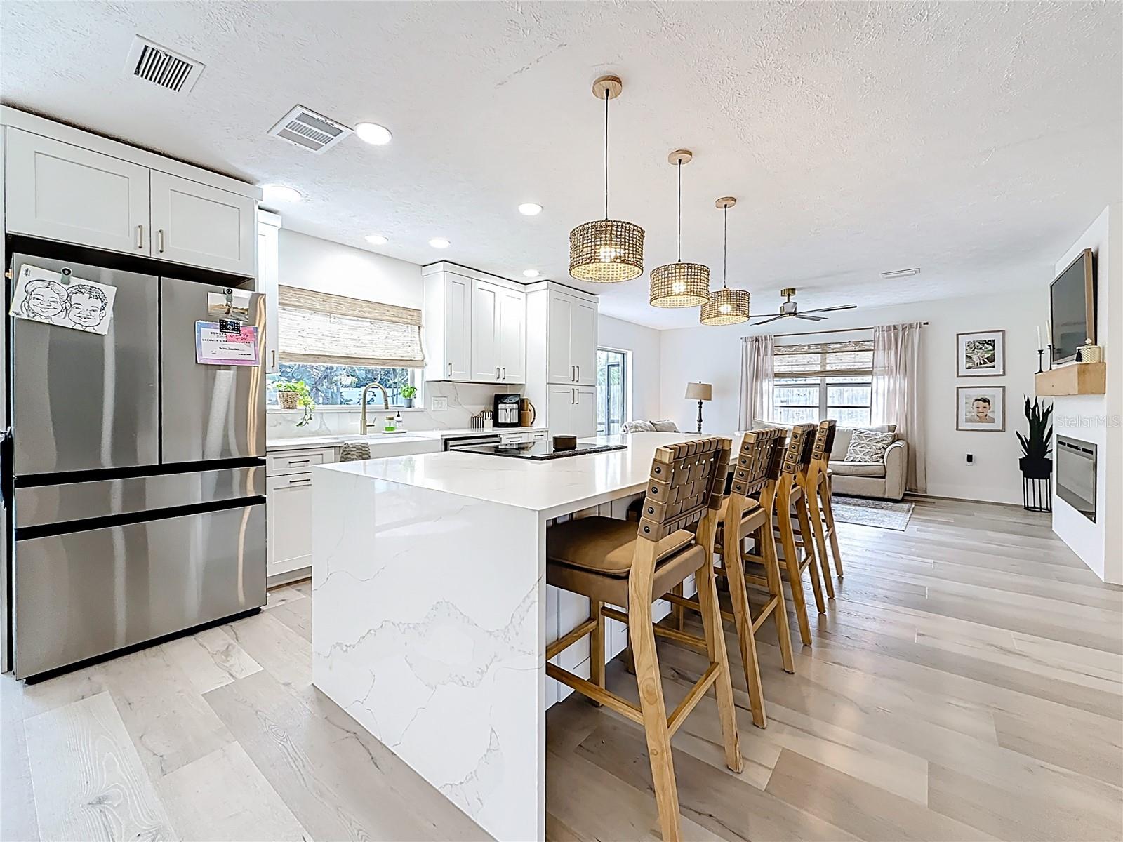 WILSHIRE ESTATES - Residential Lease