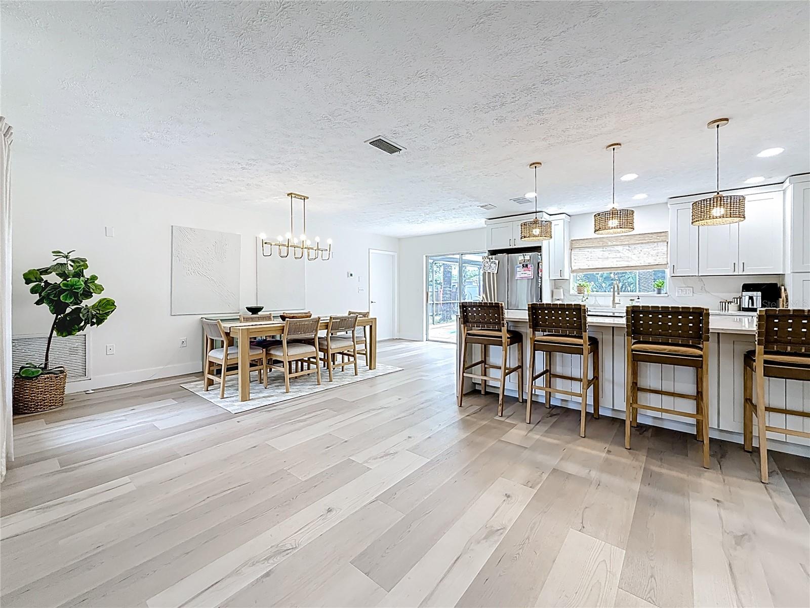 WILSHIRE ESTATES - Residential Lease