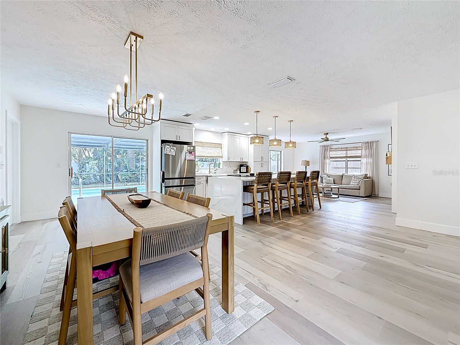 WILSHIRE ESTATES - Residential Lease