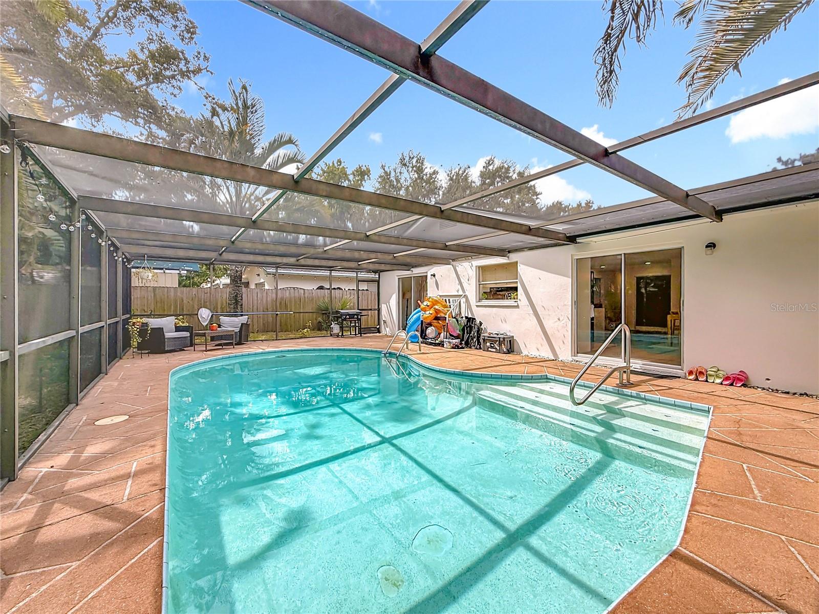 WILSHIRE ESTATES - Residential Lease