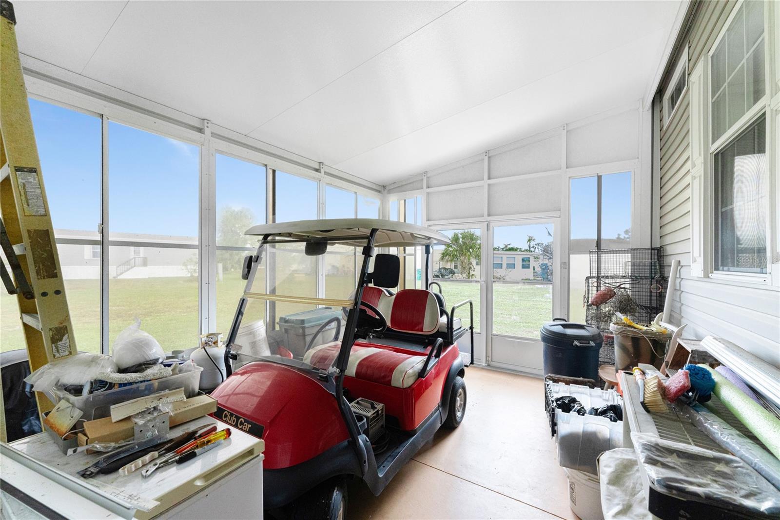 VILLAGE OF HOLIDAY LAKE - Residential