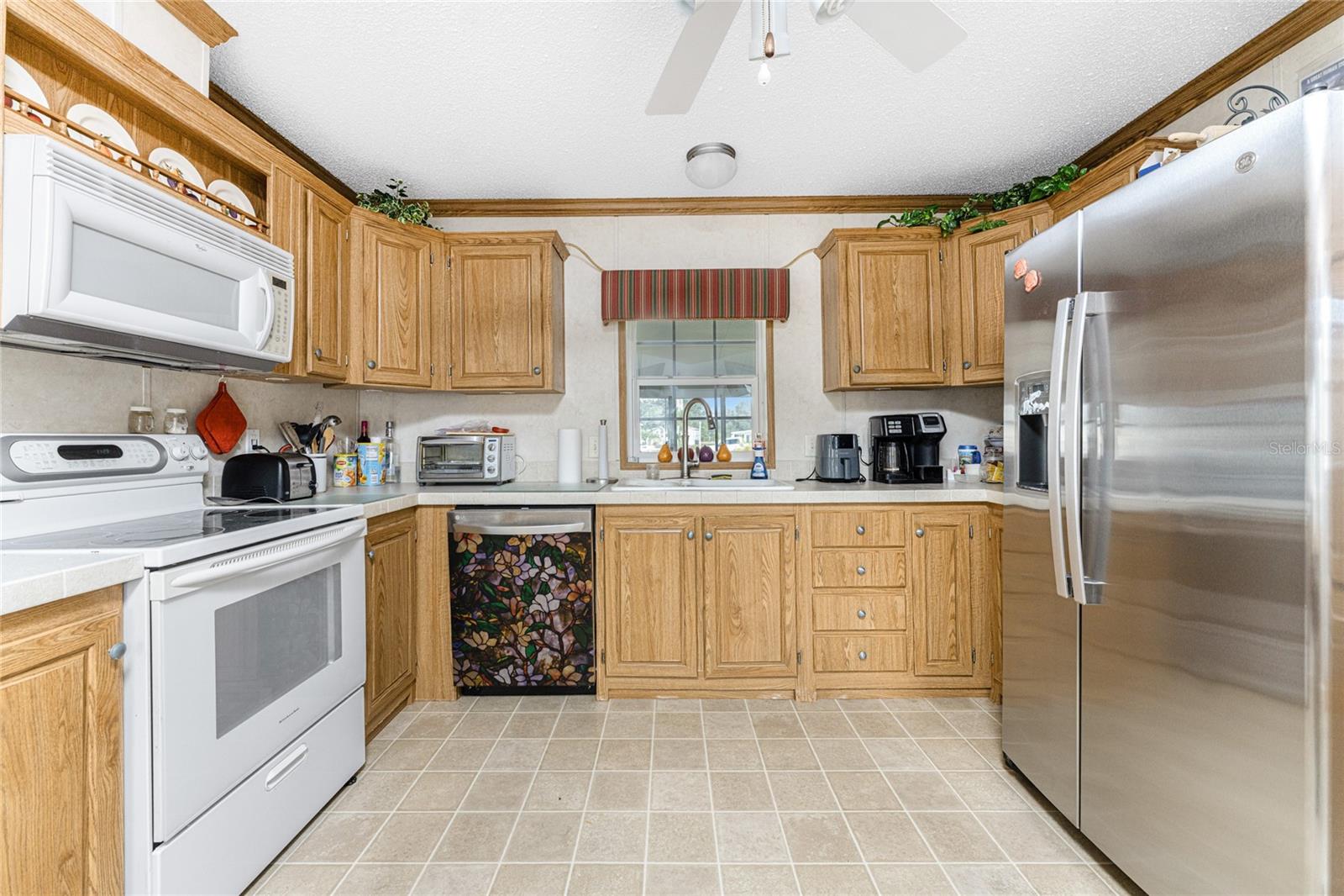 VILLAGE OF HOLIDAY LAKE - Residential