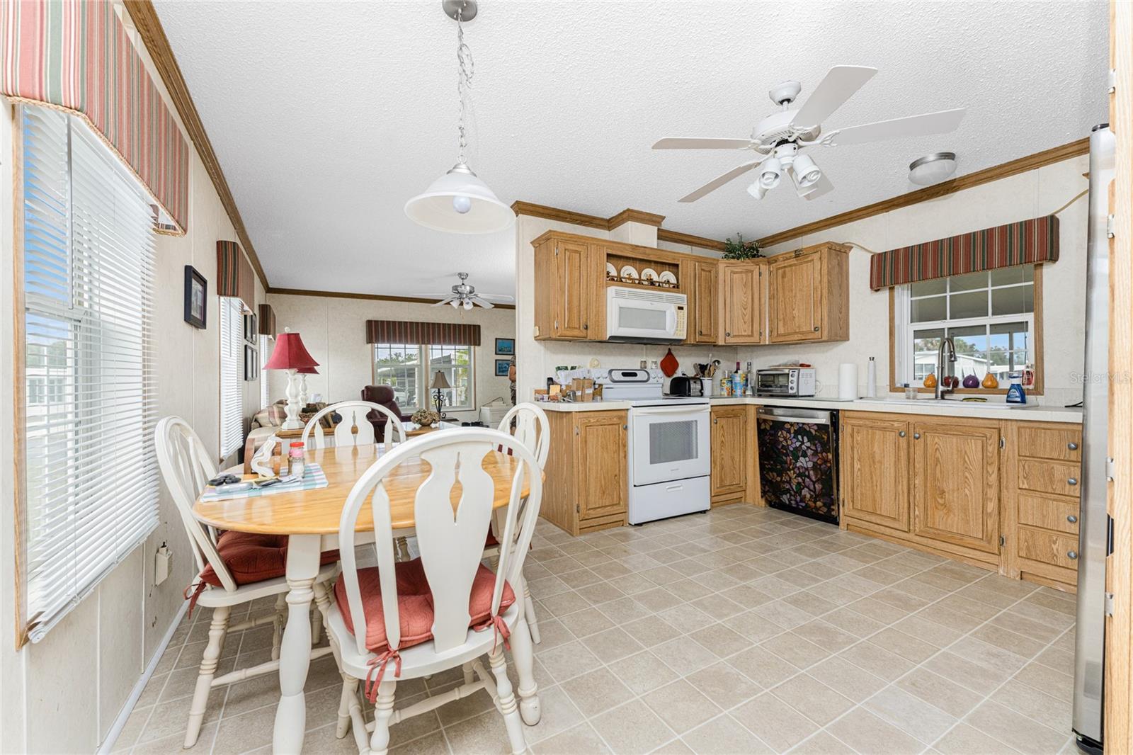 VILLAGE OF HOLIDAY LAKE - Residential