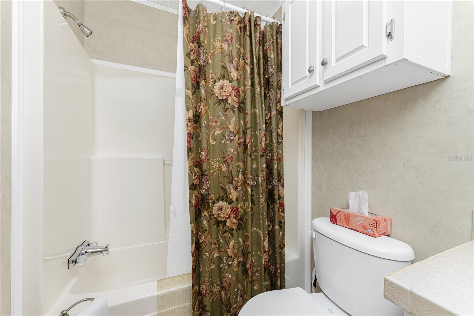 VILLAGE OF HOLIDAY LAKE - Residential